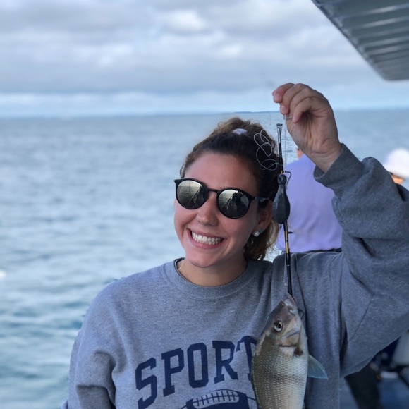 Meet your Posher, Caroline - Picture 1 of 1